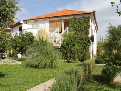 Apartment Two bedroom apartment near beach Neviđane, Pašman A-325-b in Neviđane - Apartment