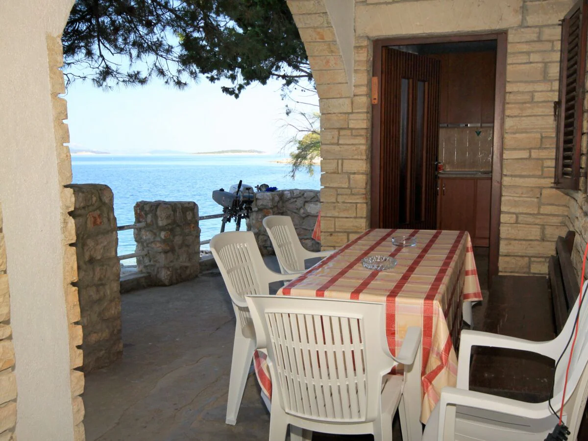Apartment One bedroom apartment near beach Lavdara, Dugi otok A-434-b