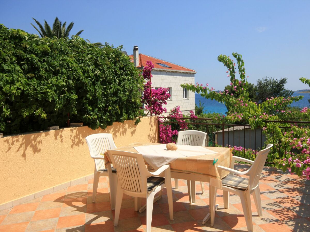 Apartment Two bedroom apartment with terrace and sea view Orebić, Pelješac A-275-b