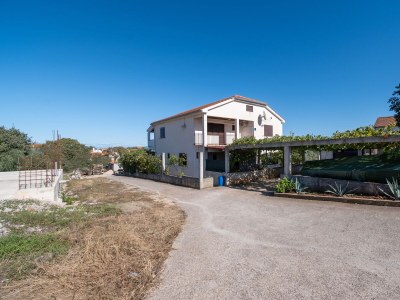 Apartment Two bedroom apartment with terrace Sali, Dugi otok A-910-a - Outdoor photo 6