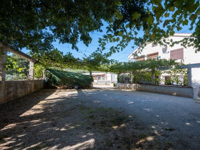 Apartment Two bedroom apartment with terrace Sali, Dugi otok A-910-a - Outdoor photo 13