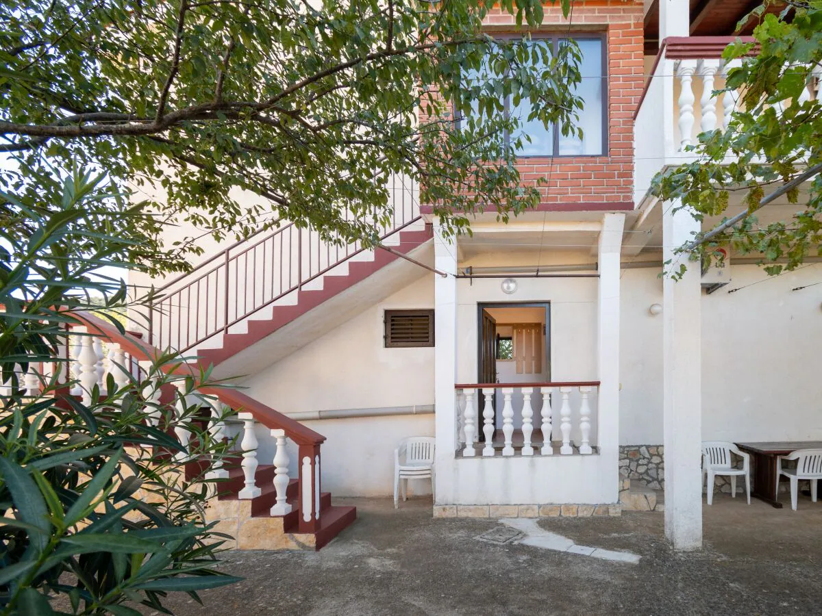 Apartment One bedroom apartment with terrace Sali, Dugi otok A-910-b