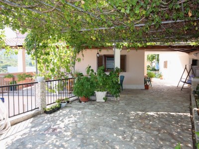 Apartment Two bedroom apartment with terrace and sea view Sutivan, Brač A-745-a - Outdoor photo 9