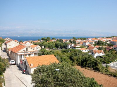 Apartment Two bedroom apartment with terrace and sea view Sutivan, Brač A-745-a - Outdoor photo 24