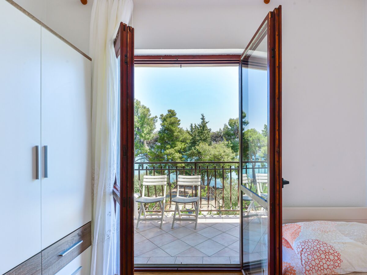 Apartment Two bedroom apartment near beach Tkon, Pašman A-698-a