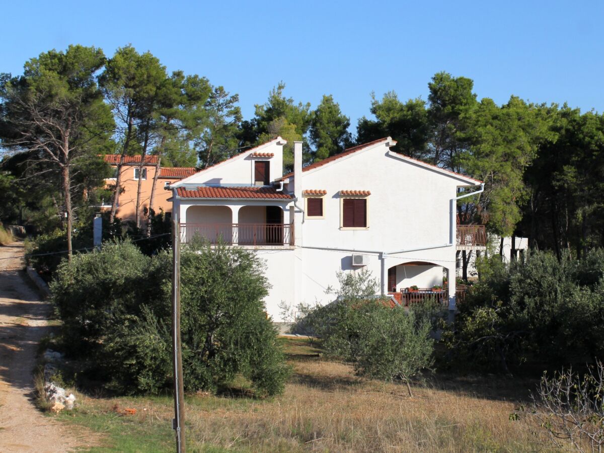 Apartment Two bedroom apartment near beach Tkon, Pašman A-698-b - Outdoor photo 4