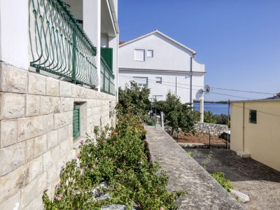 Apartment Two bedroom apartment near beach Jezera, Murter A-796-a - Outdoor photo 12