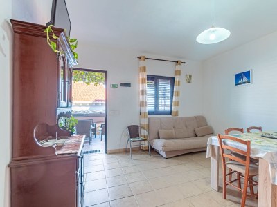 Apartment One bedroom apartment near beach Prigradica, Korčula A-627-b - Outdoor photo 18