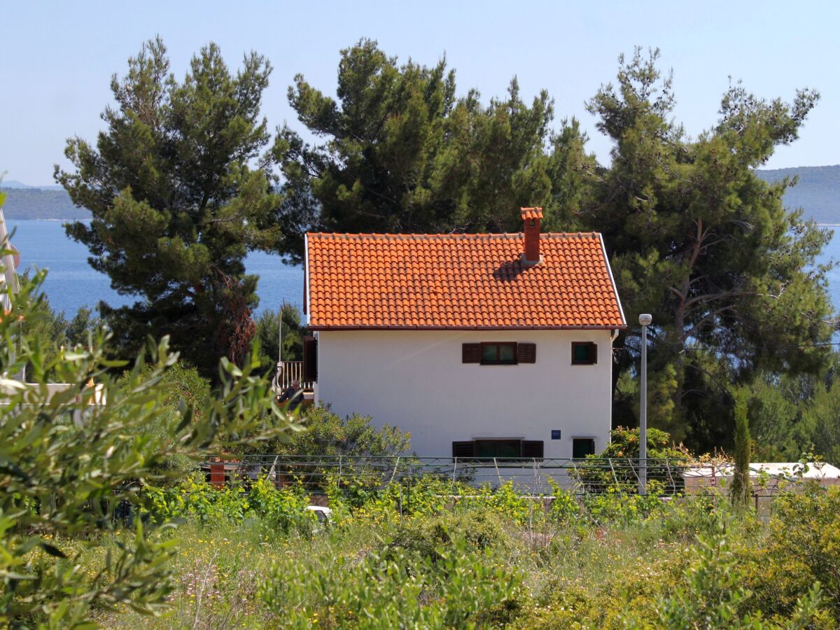 Apartment Two bedroom apartment with terrace and sea view Zavala, Hvar A-594-b - Outdoor photo 3