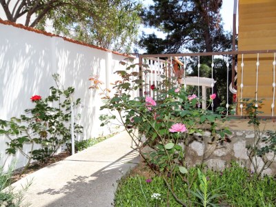 Apartment Two bedroom apartment with terrace and sea view Zavala, Hvar A-594-b - Outdoor photo 13