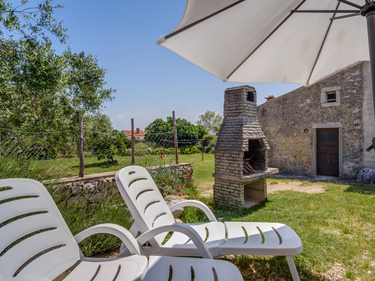 Apartment One bedroom apartment with terrace Punta križa, Cres A-867-b - Outdoor photo 5