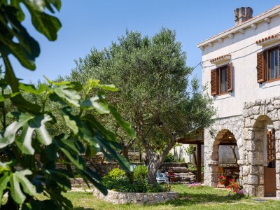 Apartment One bedroom apartment with terrace Punta križa, Cres A-867-b - Outdoor photo 9