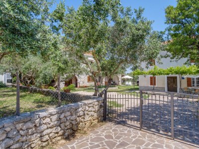 Apartment One bedroom apartment with terrace Punta križa, Cres A-867-b - Outdoor photo 17