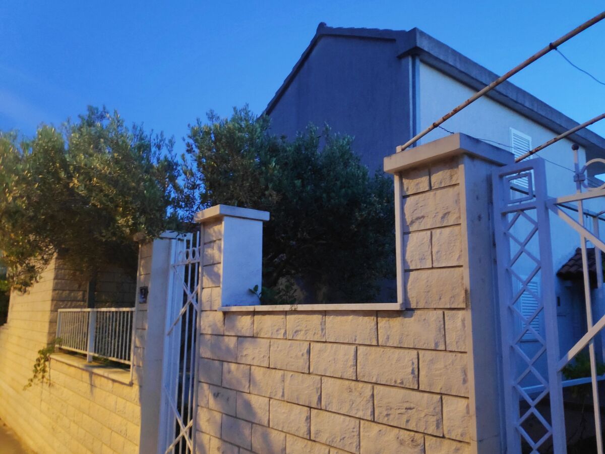 Apartment One bedroom apartment with terrace and sea view Mavarštica, Čiovo A-2053-b - Outdoor photo 4