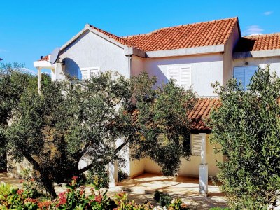 Apartment One bedroom apartment with terrace and sea view Mavarštica, Čiovo A-2053-b - Outdoor photo 2