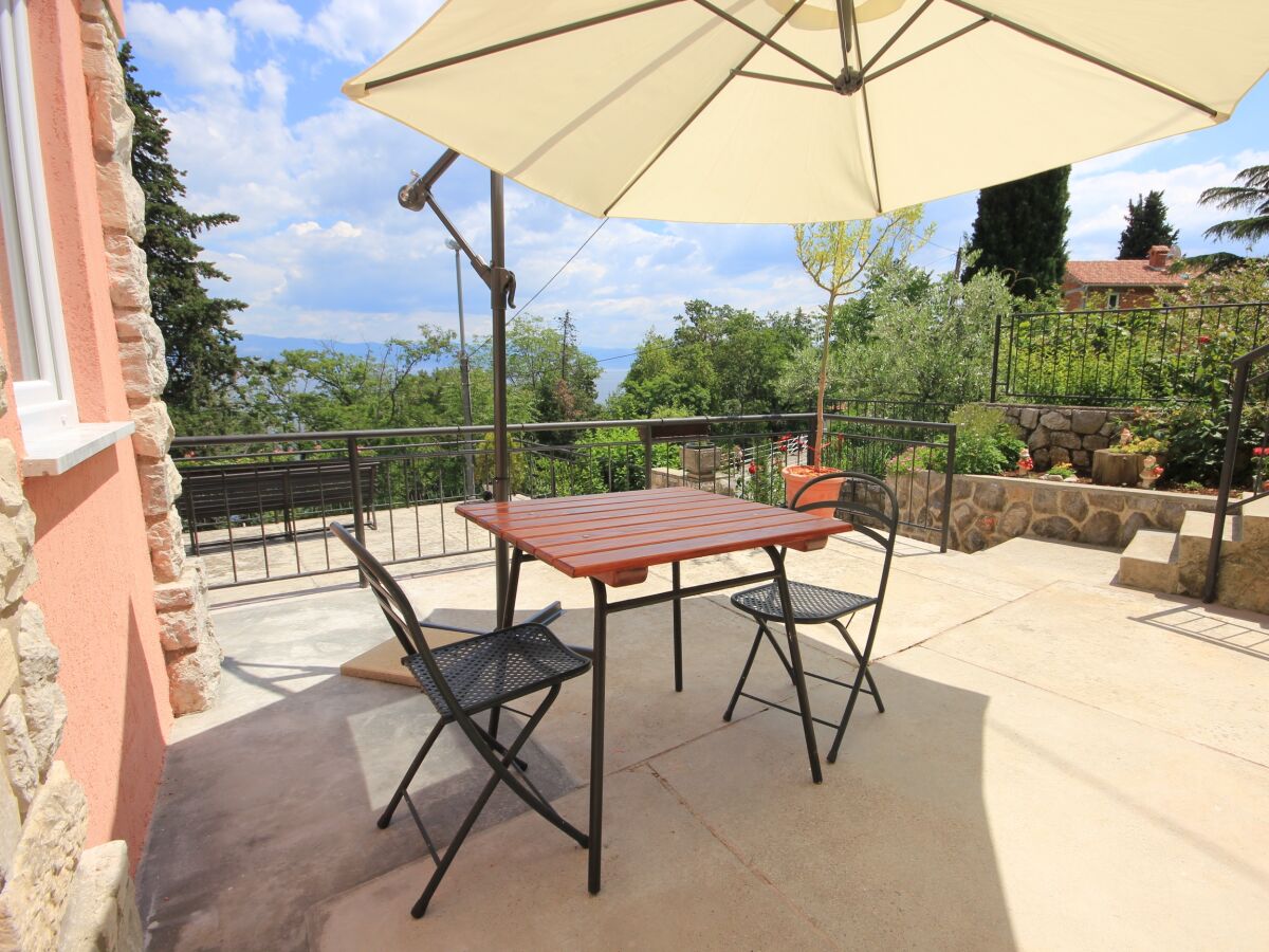 Apartment One bedroom apartment with terrace and sea view Medveja, Opatija A-2305-c