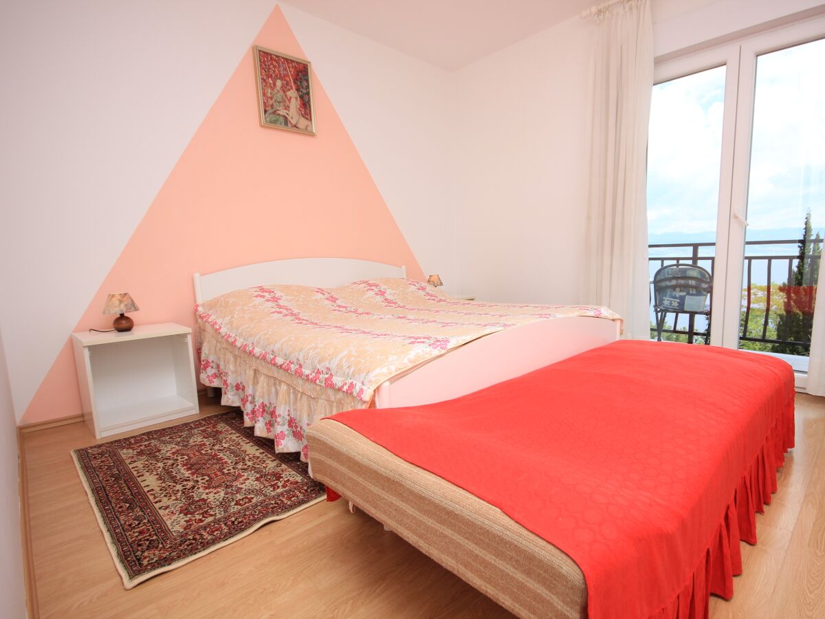 Holiday room with balcony and sea view Medveja, Opatija S-2305-a