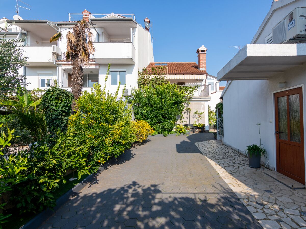 Apartment Studio flat with terrace Rovinj AS-2288-a - Outdoor photo 2