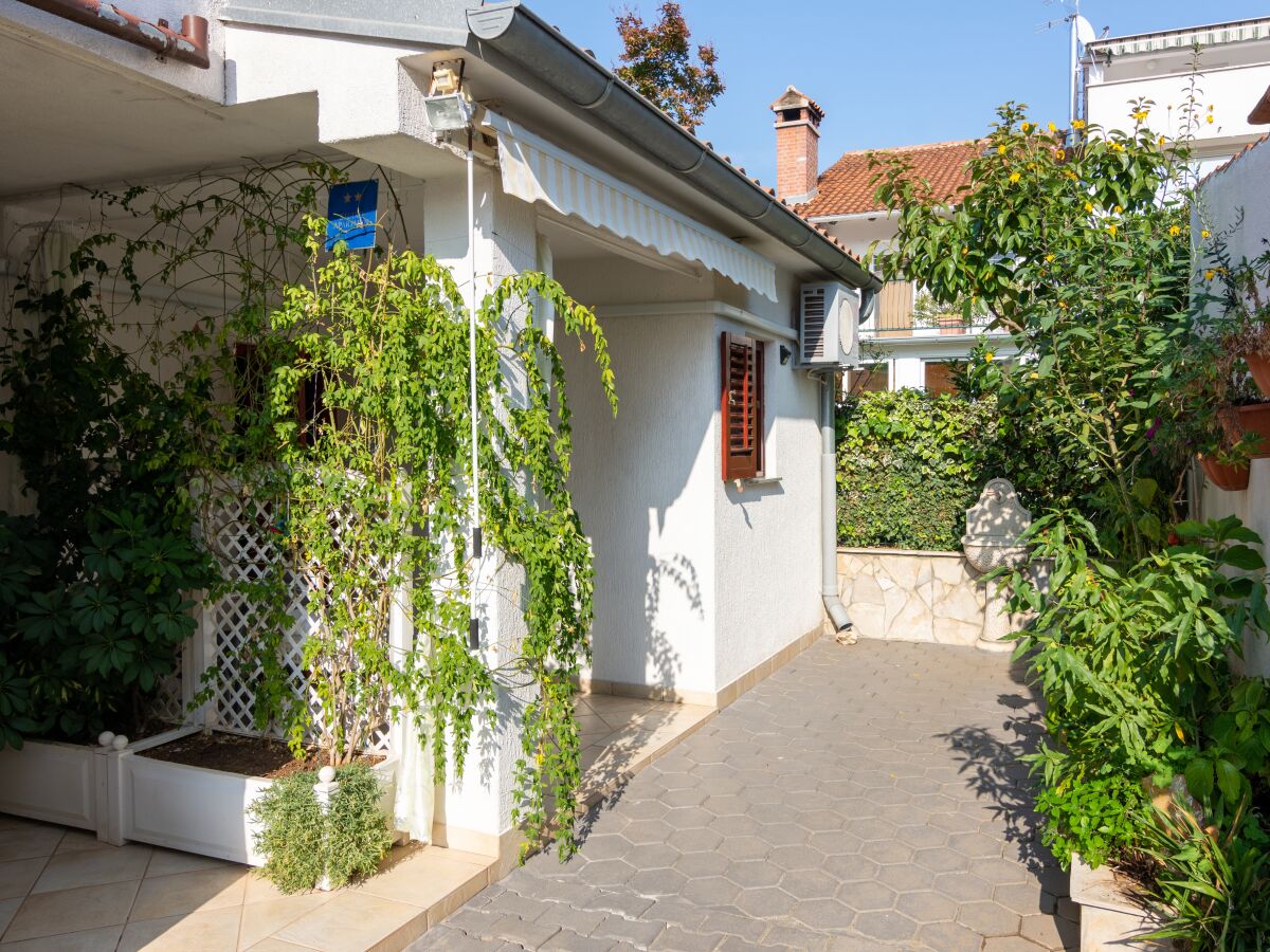 Apartment Studio flat with terrace Rovinj AS-2288-a - Outdoor photo 4