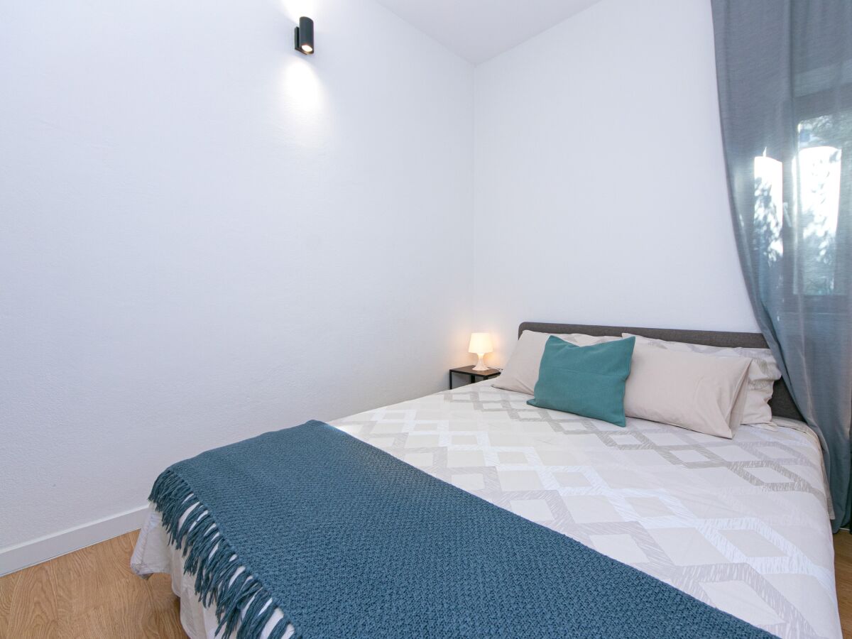 Apartment Two bedroom apartment with terrace and sea view Pisak, Omiš A-1008-a