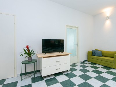 Apartment Two bedroom apartment with terrace and sea view Pisak, Omiš A-1008-a - Outdoor photo 19