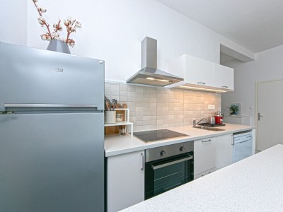 Apartment Two bedroom apartment with terrace and sea view Pisak, Omiš A-1008-a - Outdoor photo 24