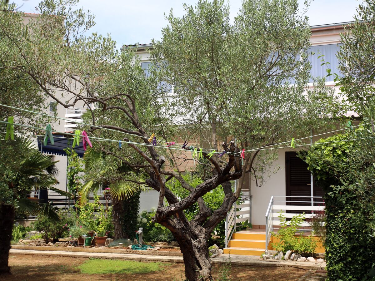 Apartment Two bedroom apartment with terrace Vodice A-928-a - Outdoor photo 2