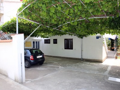 Apartment Two bedroom apartment with terrace Vodice A-928-a - Outdoor photo 11