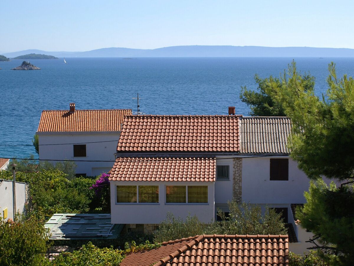 Apartment Two bedroom apartment with terrace and sea view Seget Vranjica, Trogir A-975-a