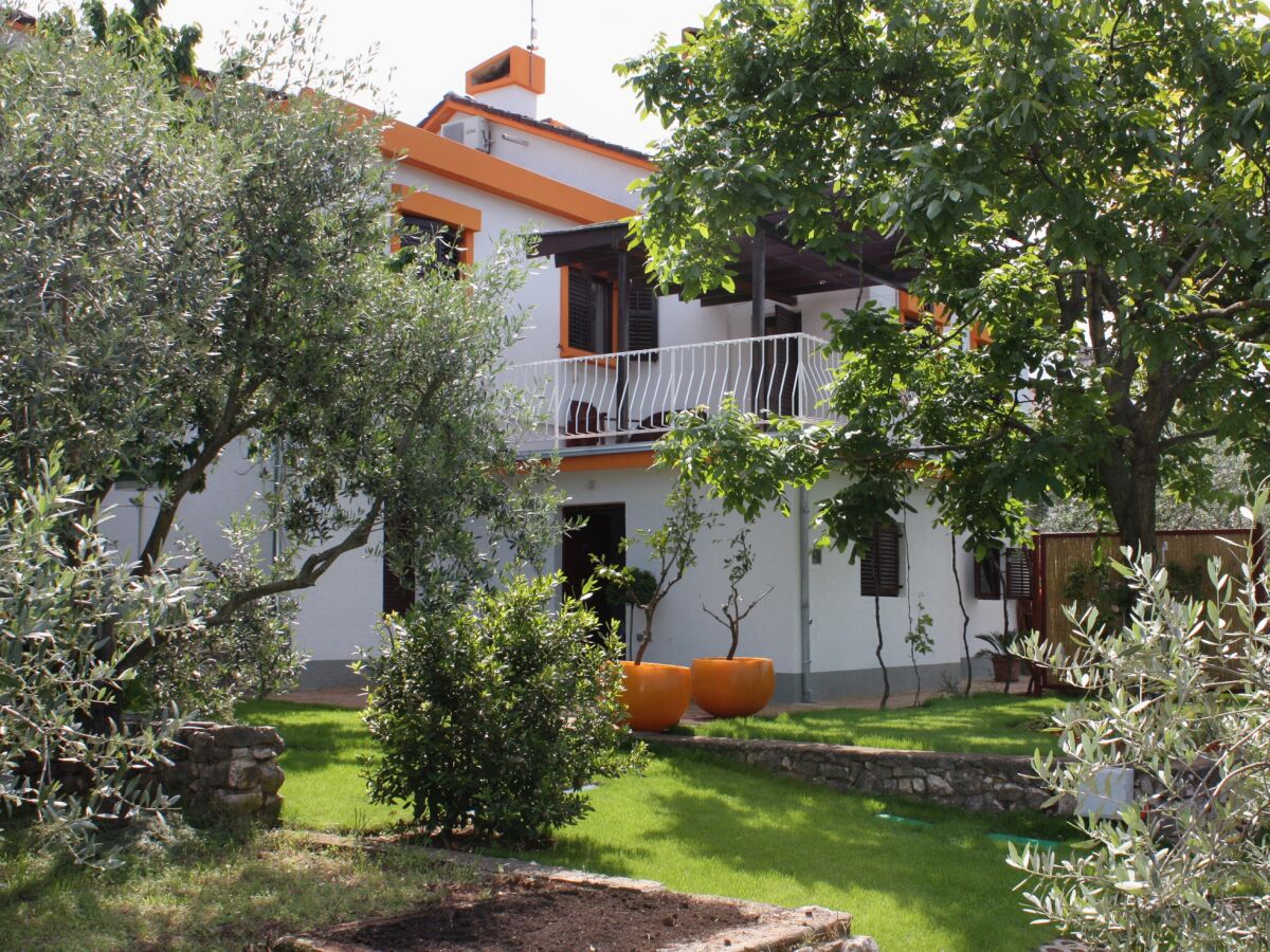 Apartment Two bedroom apartment with terrace and sea view Njivice, Krk A-2391-a - Outdoor photo 4