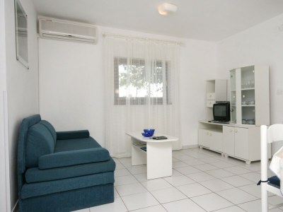 Apartment Two bedroom apartment with terrace and sea view Njivice, Krk A-2391-a - Outdoor photo 25