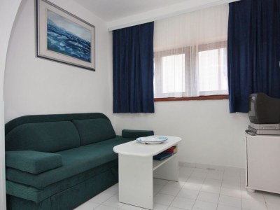 Apartment Two bedroom apartment with terrace Njivice, Krk A-2391-b - Outdoor photo 23