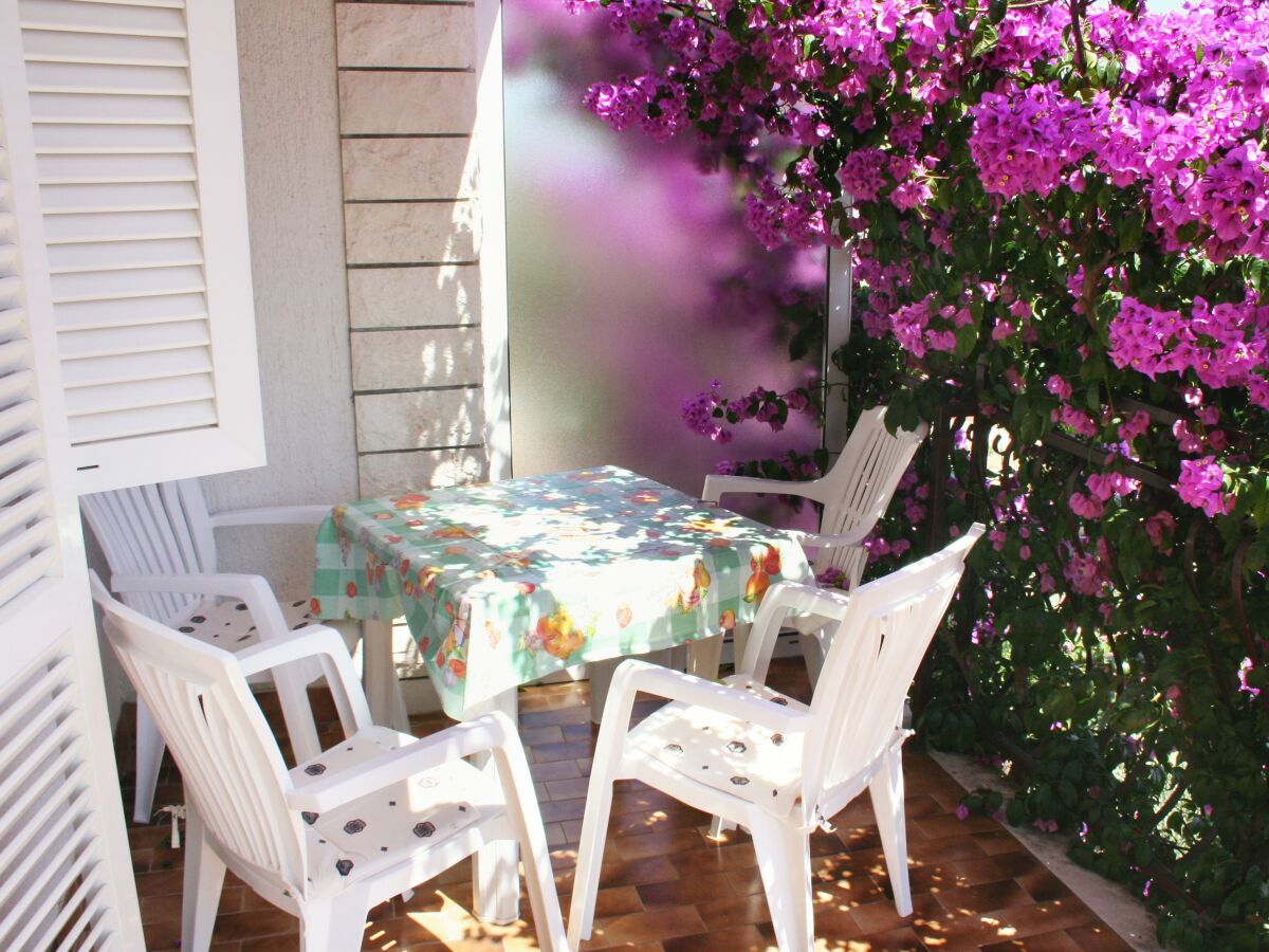 Apartment One bedroom apartment with terrace and sea view Rastići, Čiovo A-2104-a