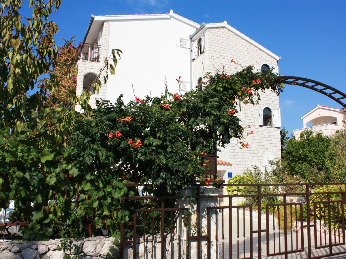 Apartment One bedroom apartment with terrace and sea view Rastići, Čiovo A-2104-a - Outdoor photo 5
