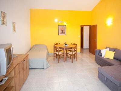 Apartment One bedroom apartment with terrace and sea view Rastići, Čiovo A-2104-a - Outdoor photo 18