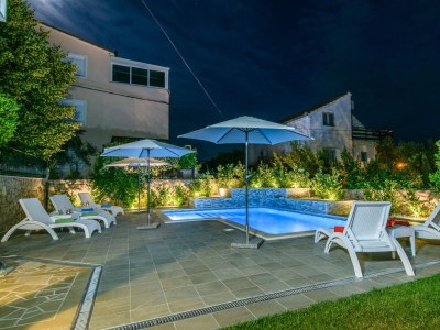 Apartment One bedroom apartment with terrace Okrug Gornji, Čiovo A-18827-a - Outdoor photo 7