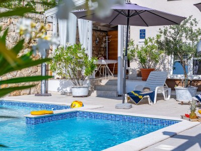 Apartment Two bedroom apartment with terrace and sea view Novi Vinodolski A-2419-c - Outdoor photo 8