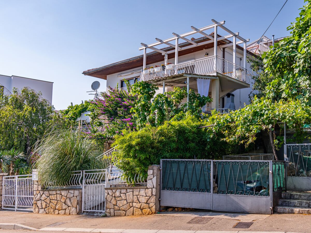 Apartment One bedroom apartment with air-conditioning Novi Vinodolski A-2419-d - Outdoor photo 3