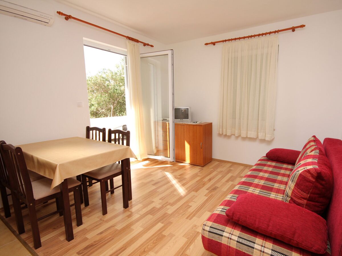 Apartment One bedroom apartment with balcony Banjol, Rab A-4956-a