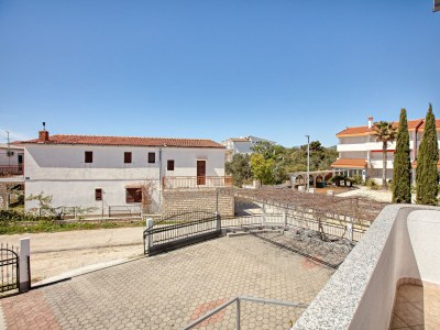 Apartment One bedroom apartment with terrace Rogoznica A-19367-a - Outdoor photo 34