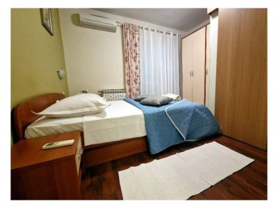 Apartment Three bedroom apartment with terrace and sea view Barbat, Rab A-21809-a - Outdoor photo 11