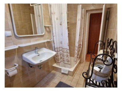 Apartment Three bedroom apartment with terrace and sea view Barbat, Rab A-21809-a - Outdoor photo 15