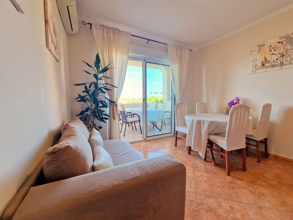 Apartment Two bedroom apartment with terrace and sea view Barbat, Rab A-21809-b - Outdoor photo 4