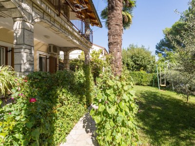 Apartment Two bedroom apartment with terrace Poreč A-2216-a - Outdoor photo 10