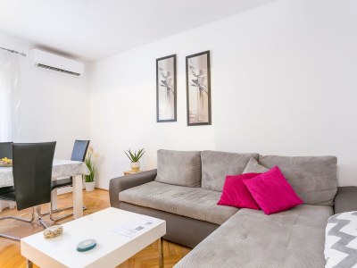 Apartment Two bedroom apartment with air-conditioning Split A-21804-a - Outdoor photo 8