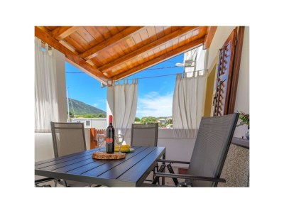 Apartment Two bedroom apartment near beach Nerezine, Lošinj A-7963-a in Nerezine - Apartment