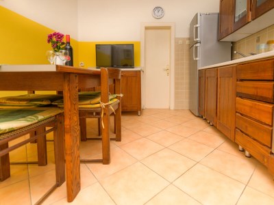 Apartment Two bedroom apartment near beach Nerezine, Lošinj A-7963-a - Outdoor photo 12