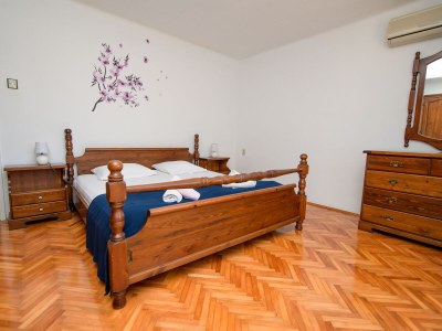 Apartment Two bedroom apartment near beach Nerezine, Lošinj A-7963-a - Outdoor photo 16