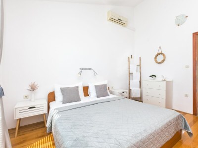 Apartment Two bedroom apartment with balcony and sea view Živogošće - Blato, Makarska A-22253-f - Outdoor photo 17