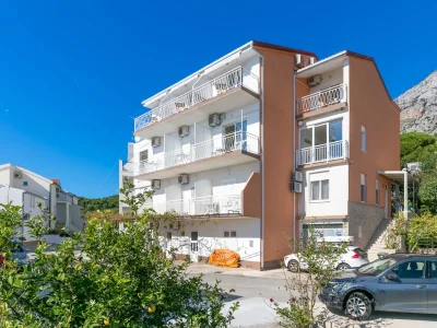 Apartment Two bedroom apartment with balcony and sea view Živogošće - Blato, Makarska A-22253-h in Podgora - Apartment